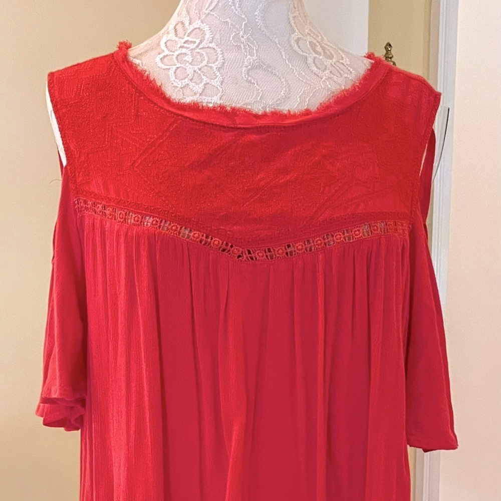 Democracy Cold Shoulder Top